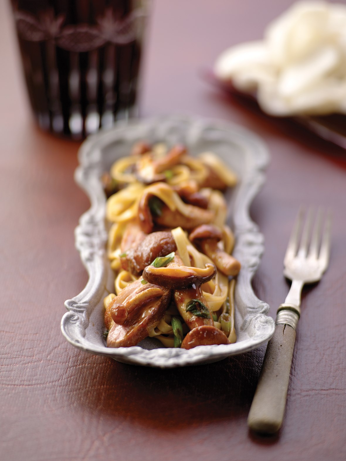 Grønnsakswok med chili- og kokossaus