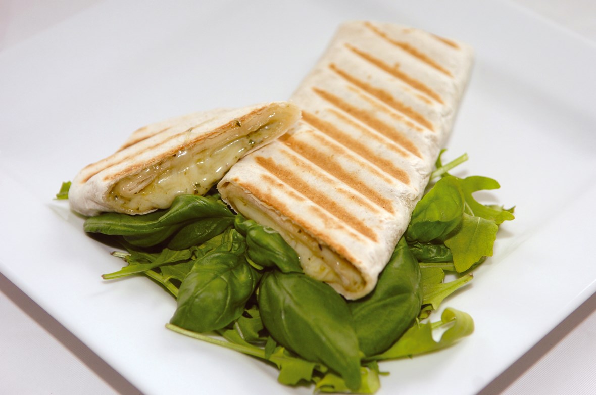 Italiensk quesadilla-wrap (varm)